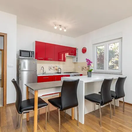 Apartman Vera Pula Exterior photo