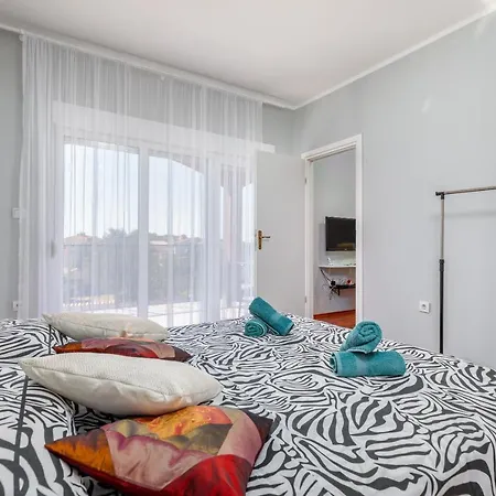 Apartman Vera Pula Exterior photo