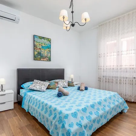 Apartman Vera Pula Exterior photo